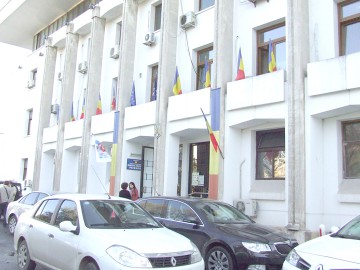 Primăria Constanța caută personal calificat pentru parcarea supraetajată din Mamaia